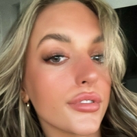Alanna Nue