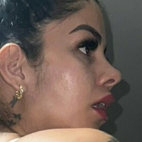 Aleja Chavez Nue