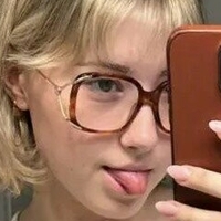 Alice Klomp Nue