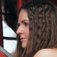 Anne Peisker Nue