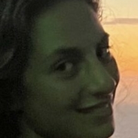 Ariel Kahana Nue
