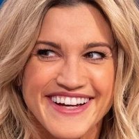 Ashley Roberts Nue
