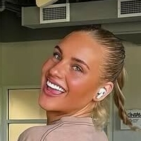 Beth Grotelueschen Nue