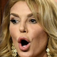 Brandi Glanville Nue