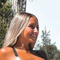 BustyAna Nue