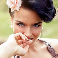 Carla Cat Nue
