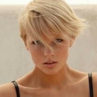 Carolin Lauffenburger Nue