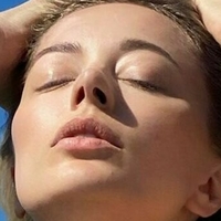 Caroline Vreelnd Nue
