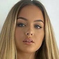 Chloe Xo Nicole Nue