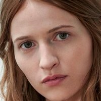 Christa Théret Nue