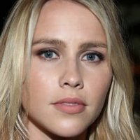 Claire Holt Nue
