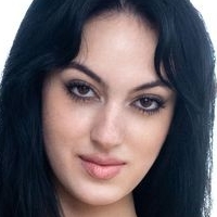 Corinna F Nue