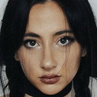 Devinevola Nue