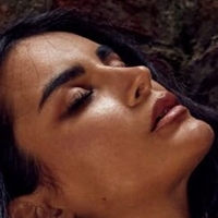 Diana Dobrea Nue