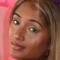 Dinusha Nue