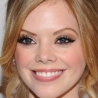 Dreama Walker Nue