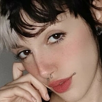 Elena Barile Nue