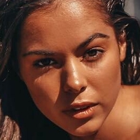 Elissa Burns Nue