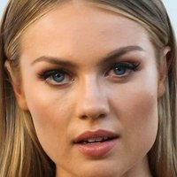 Elyse Knowles Nue