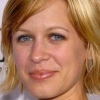 Emily Brooke Hands Nue