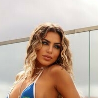Erika Schneider Nue