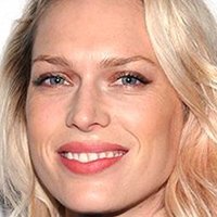 Erin Foster Nue