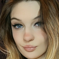 Eva Zolia Nue