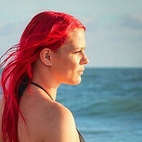 Gillian Robertson Nue