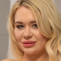 Gina Varney Nue