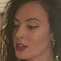 Hailee Schwartz Nue