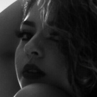 hydeexgi$elle Nue