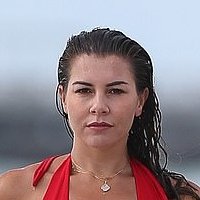 Imogen Thomas Nue