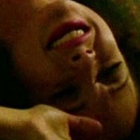 Iris Junik Nue