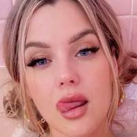 Itsemilynichole Nue