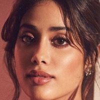 janhvikapoor Nue
