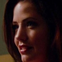 Julie Gonzalo Nue