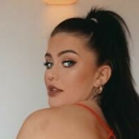 Karen Xo Nue