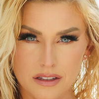 Kari Nautique Nue