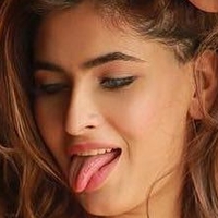 Karishma Sharma Nue