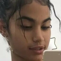 lareynazendeya Nue