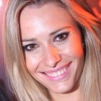 Larissa Saloio Nue
