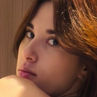 Lau.Reyess Nue