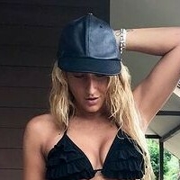 Laura Matucci Nue