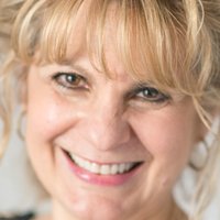 Laurie Walton Nue