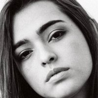 Lucy Vives Nue