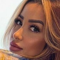 Luisa Chavarria Nue