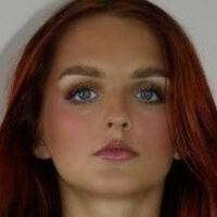 Maddy Hewett Nue
