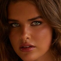 Maisie Kate Young Nue