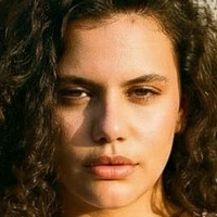 Maria Eduarda Corrêa Nue