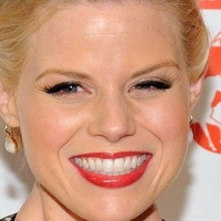 Megan Hilty Nue